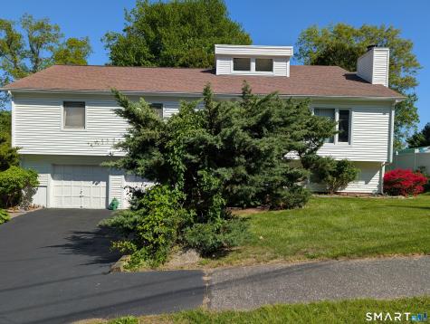 9 Benanto Drive Derby CT 06418