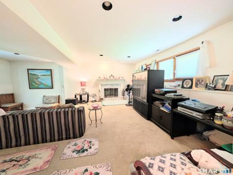 9 Benanto Drive Derby CT 06418