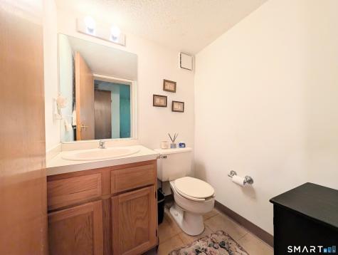 9 Benanto Drive Derby CT 06418