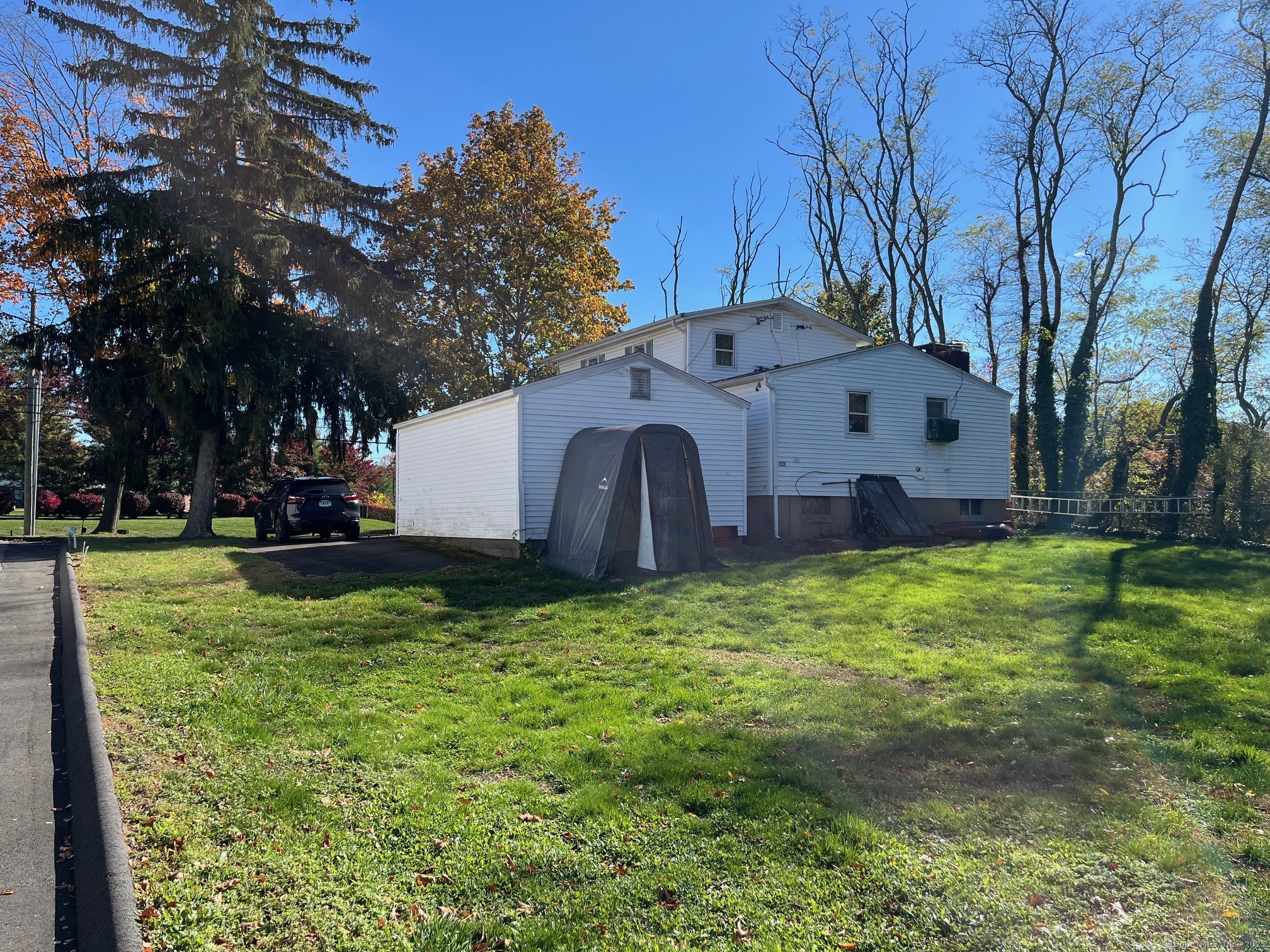 30 Thompson Street East Haven CT 06513