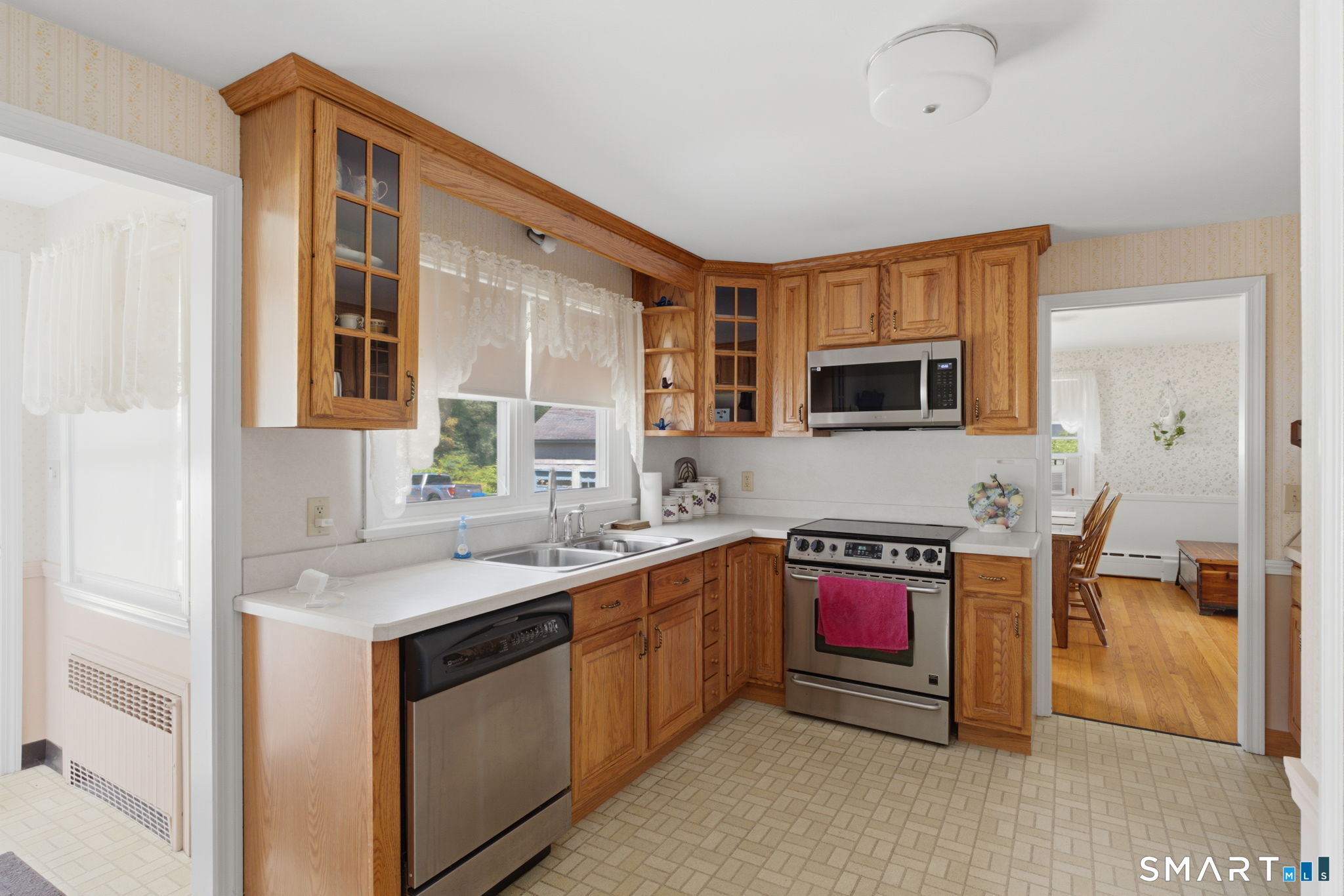 59 North Main Street East Hampton CT 06424