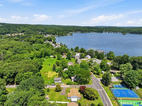 59 North Main Street East Hampton CT 06424