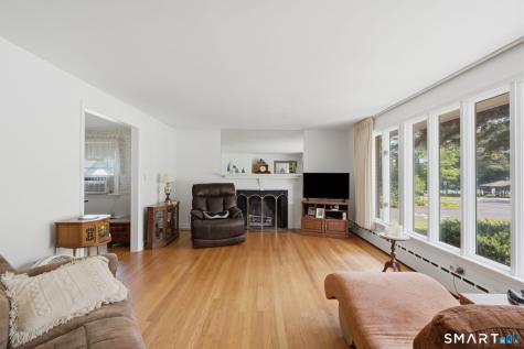 59 North Main Street East Hampton CT 06424