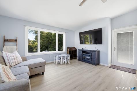 658 Foster Street South Windsor CT 06074