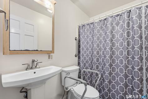 8 Old Bridge West Road New Fairfield CT 06812