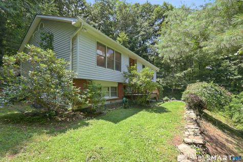 8 Old Bridge West Road New Fairfield CT 06812