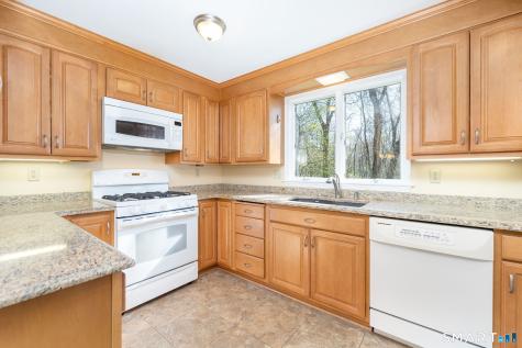 71 Whippoorwill Way Wethersfield CT 06109