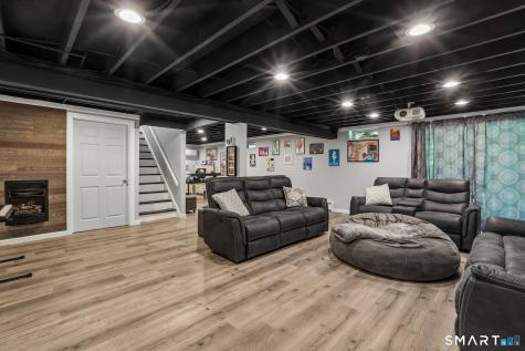 5 Starr Lane Bethel CT 06801