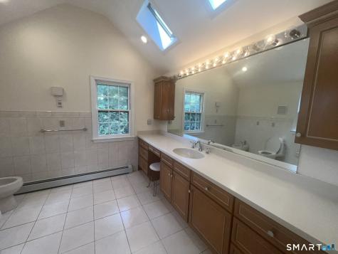 90 Knollwood Road North Haven CT 06473