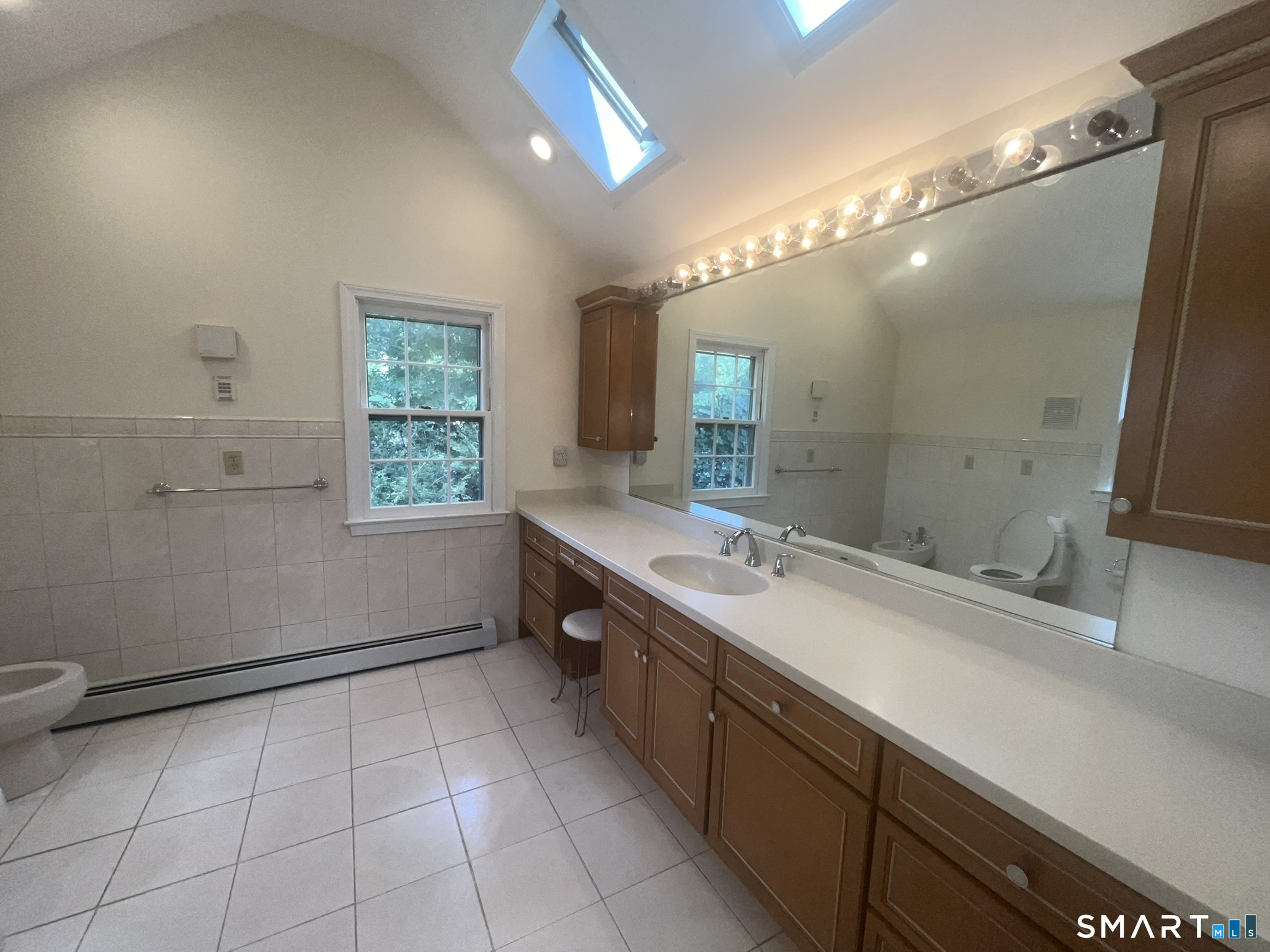 90 Knollwood Road North Haven CT 06473