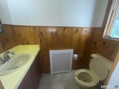 90 Knollwood Road North Haven CT 06473