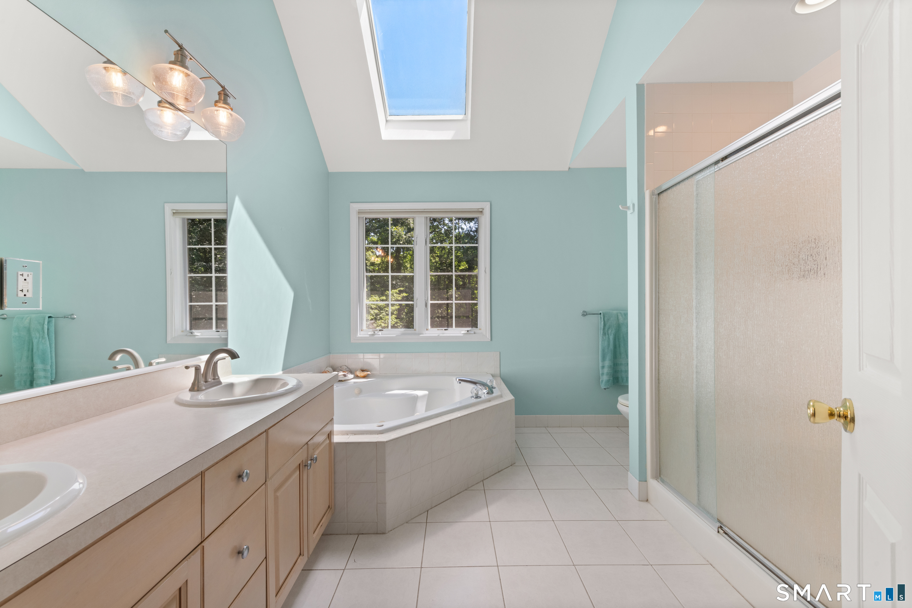 15 Rose Lane Newtown CT 06482