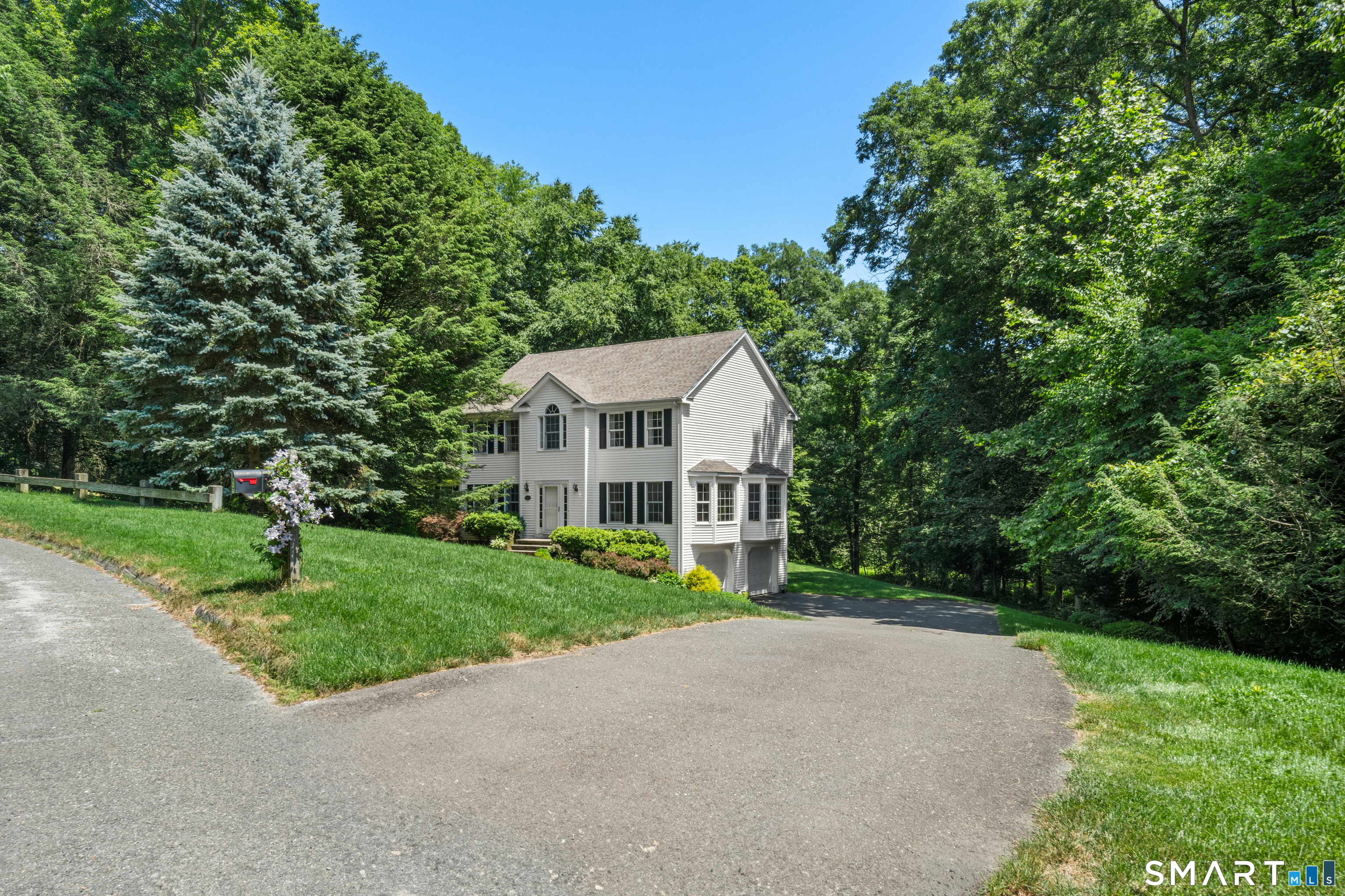 15 Rose Lane Newtown CT 06482
