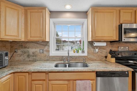 103 Sparrowbush Road East Hartford CT 06108