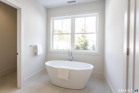 10 Wakenor Road Westport CT 06880