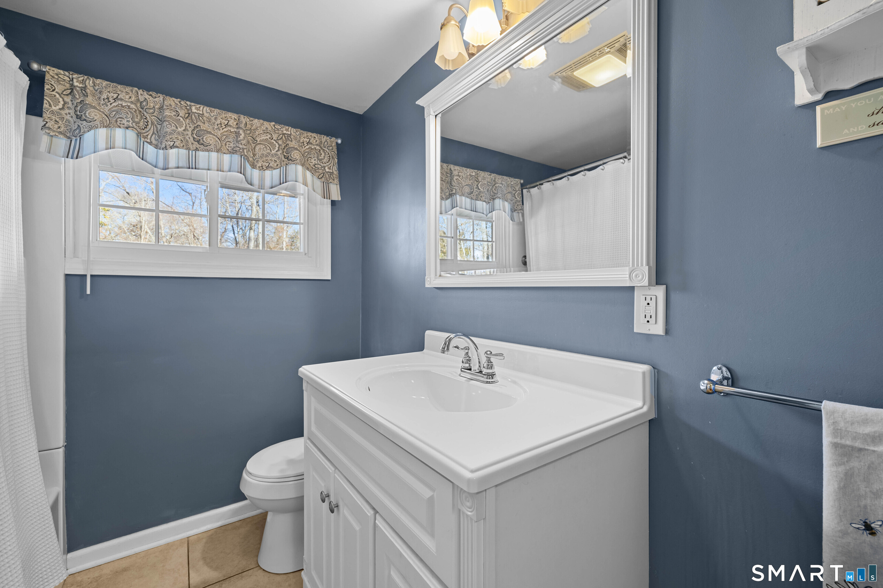 10 Marion Drive East Lyme CT 06333