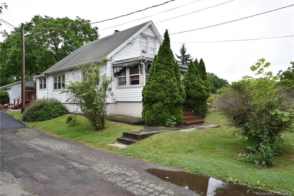 35 Naugatuck Street East Haven CT 06512