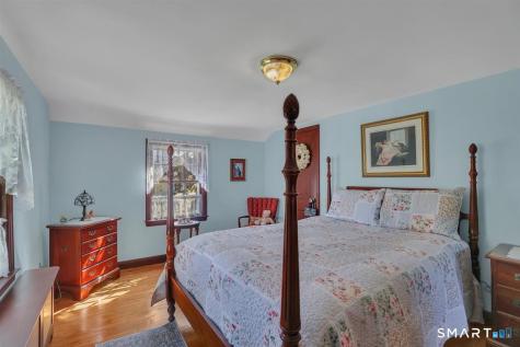 215 Oak Street Manchester CT 06040