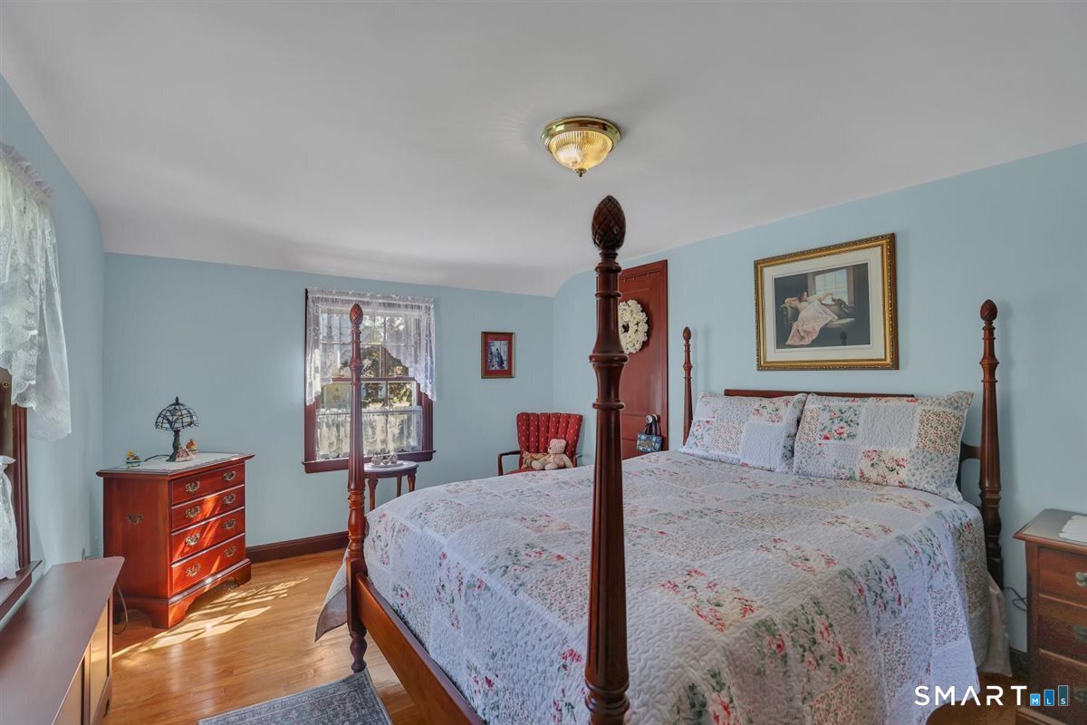 215 Oak Street Manchester CT 06040