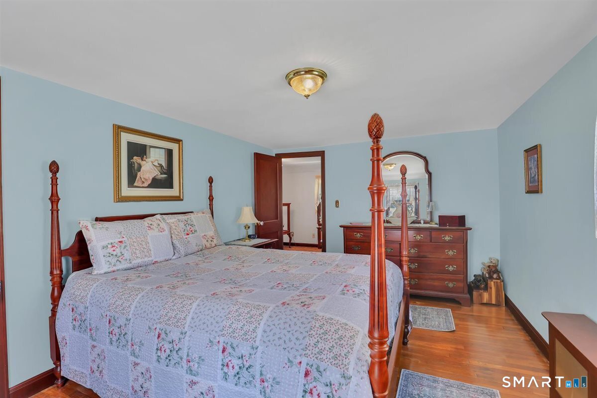 215 Oak Street Manchester CT 06040
