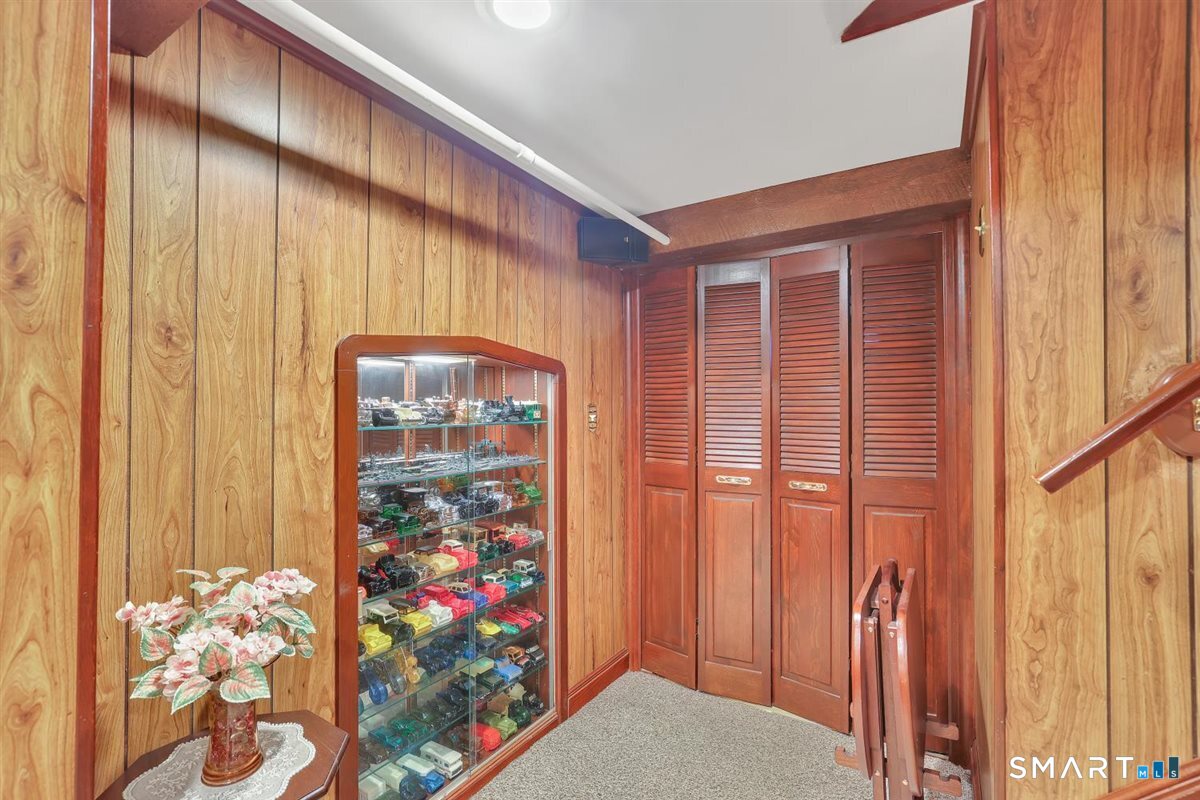 215 Oak Street Manchester CT 06040
