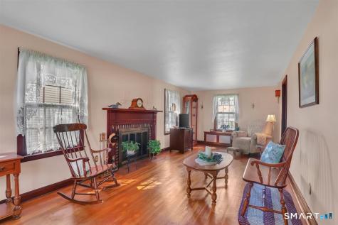 215 Oak Street Manchester CT 06040
