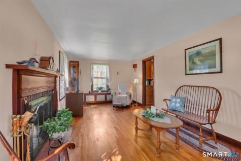 215 Oak Street Manchester CT 06040