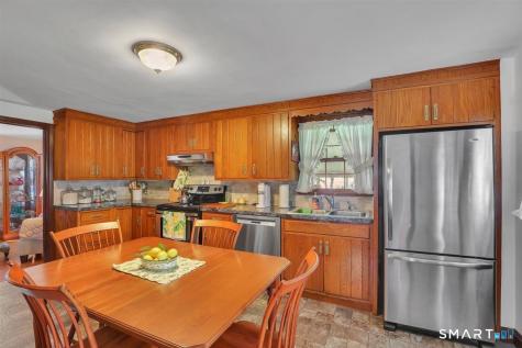 215 Oak Street Manchester CT 06040