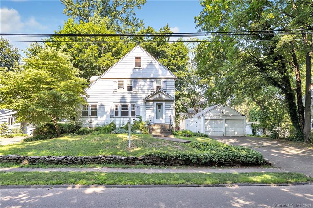 1074 Valley Road Fairfield CT 06825