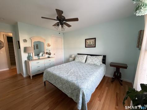 32 Autumn Lane Middletown CT 06457
