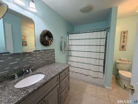 32 Autumn Lane Middletown CT 06457