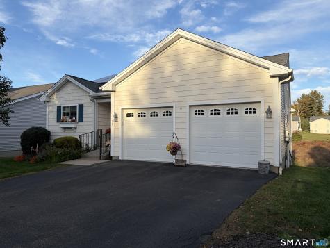 32 Autumn Lane Middletown CT 06457