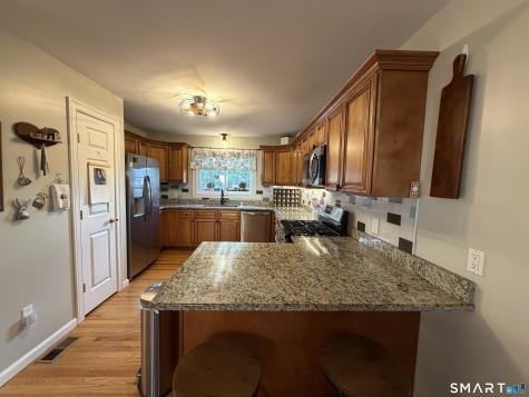 32 Autumn Lane Middletown CT 06457
