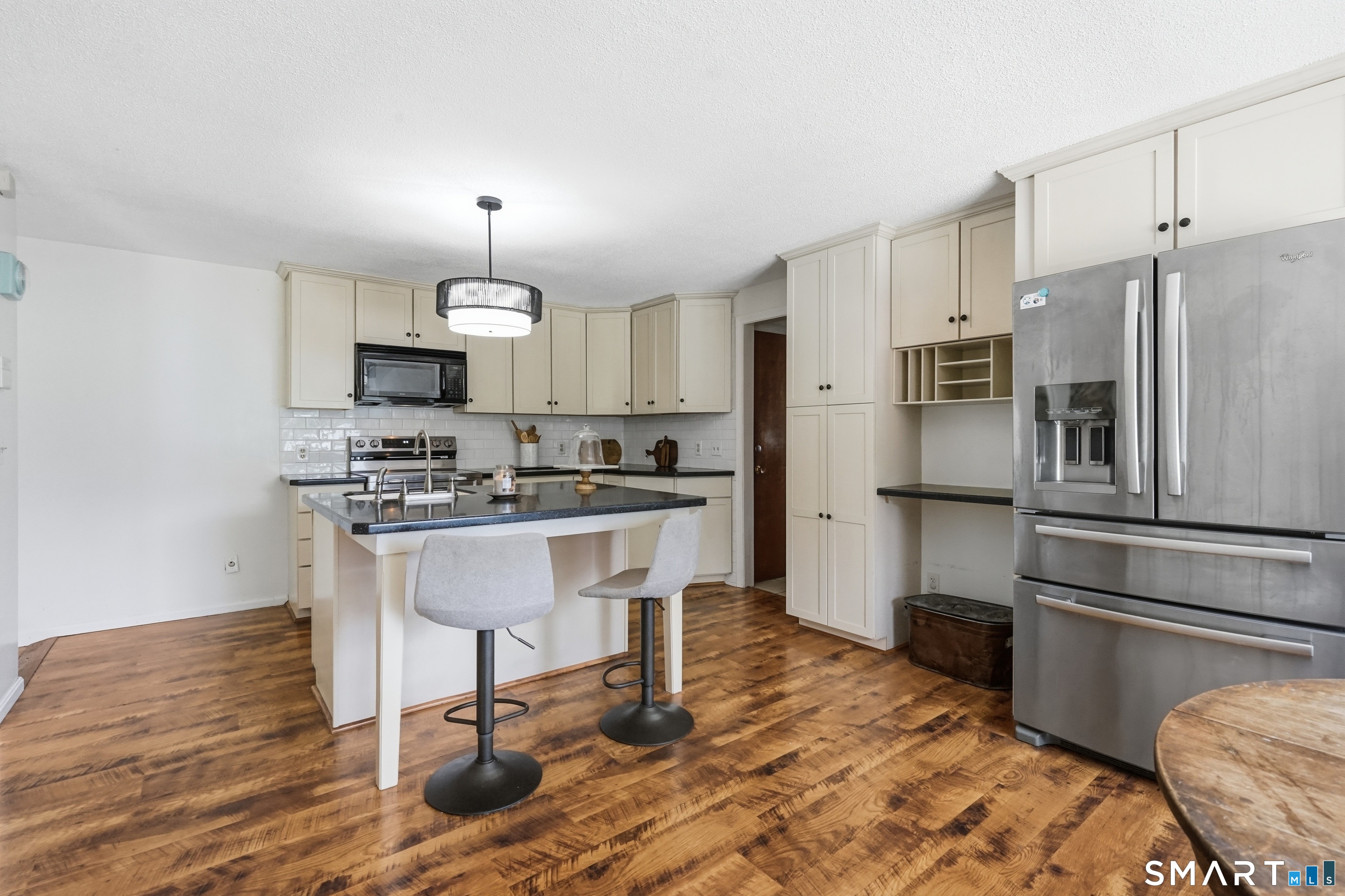 169 Sandtrap Way Chicopee MA 01020
