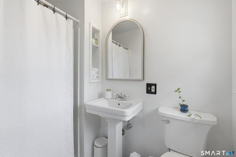 169 Sandtrap Way Chicopee MA 01020