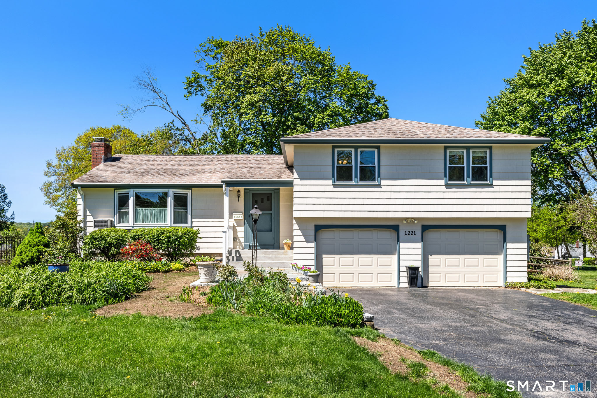 1221 North Main Street West Hartford CT 06117