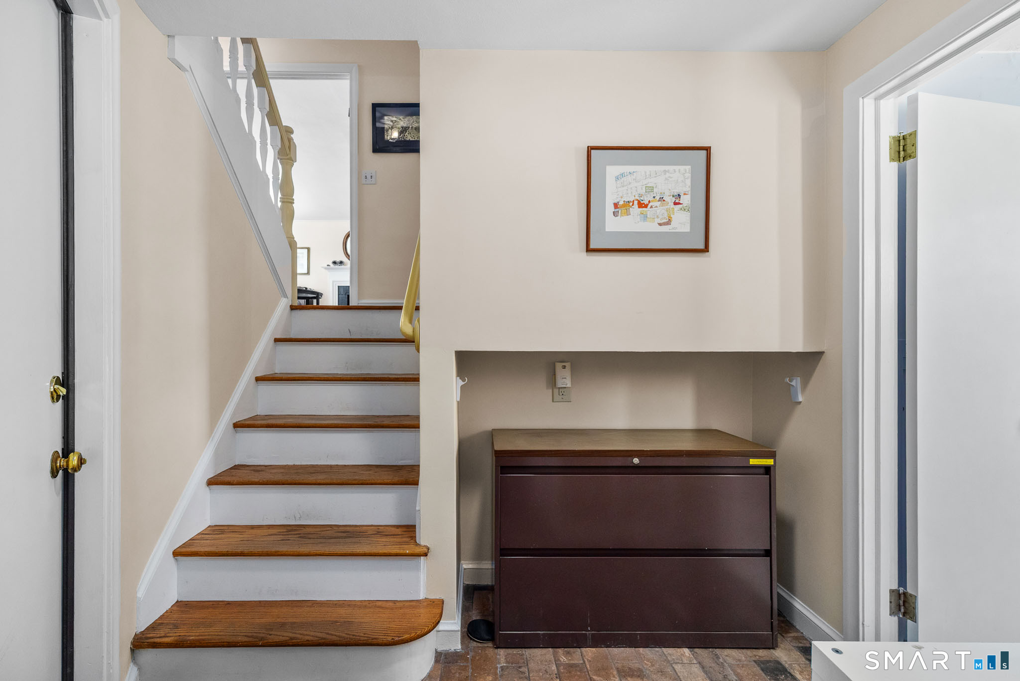 1221 North Main Street West Hartford CT 06117