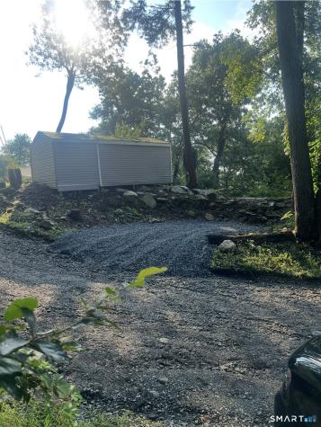 22 Hemlock Trail Newtown CT 06482