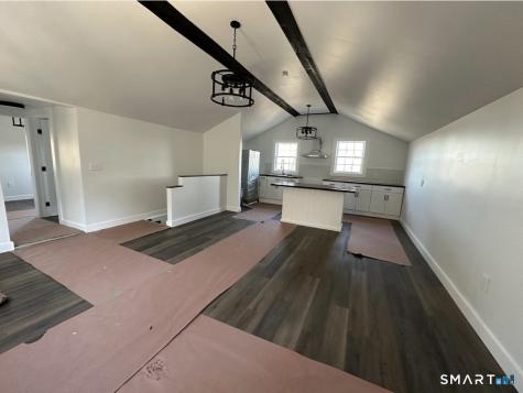 22 Hemlock Trail Newtown CT 06482