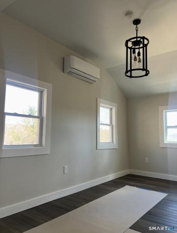 22 Hemlock Trail Newtown CT 06482