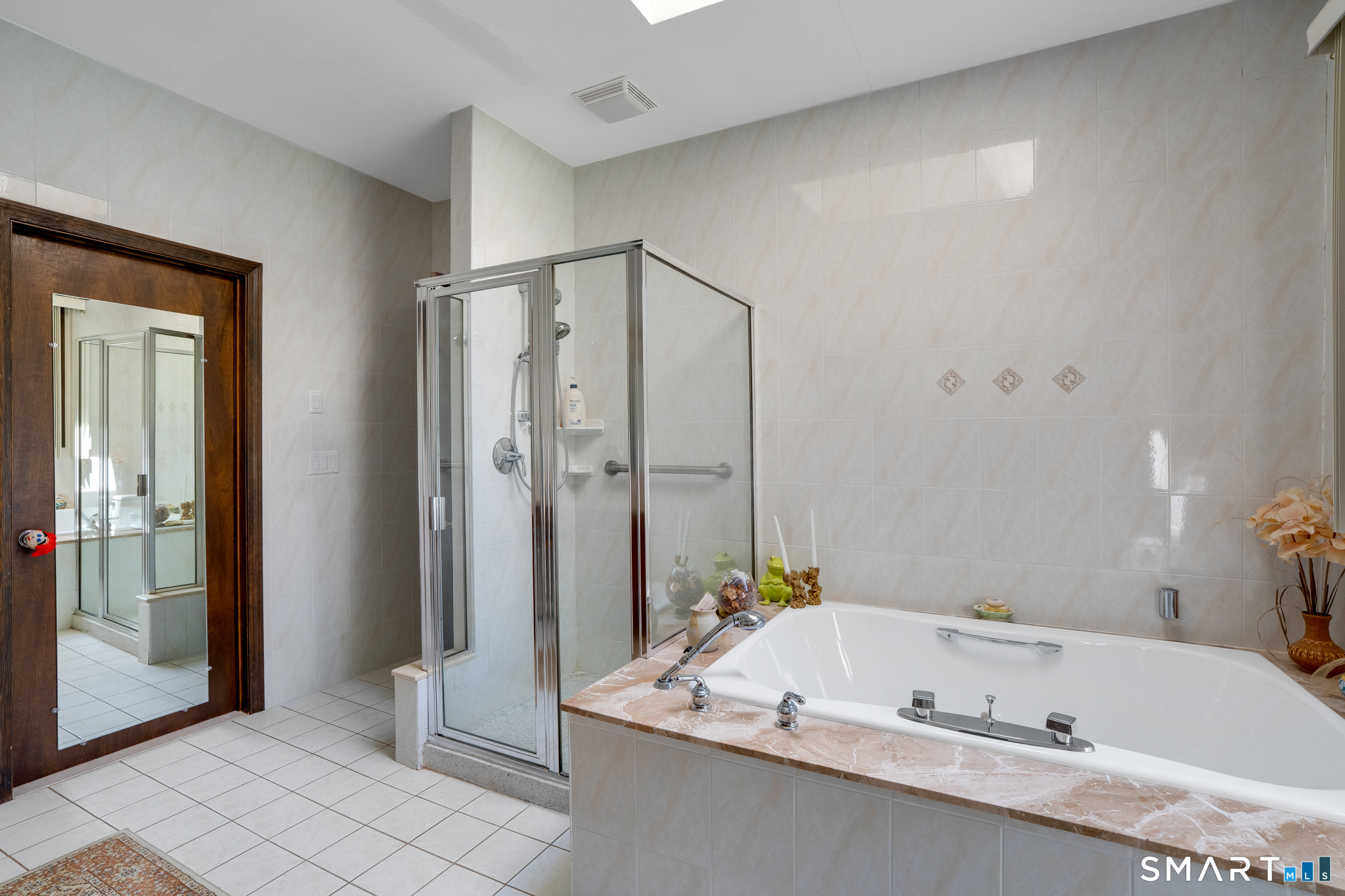 7 Regency Drive North Haven CT 06473