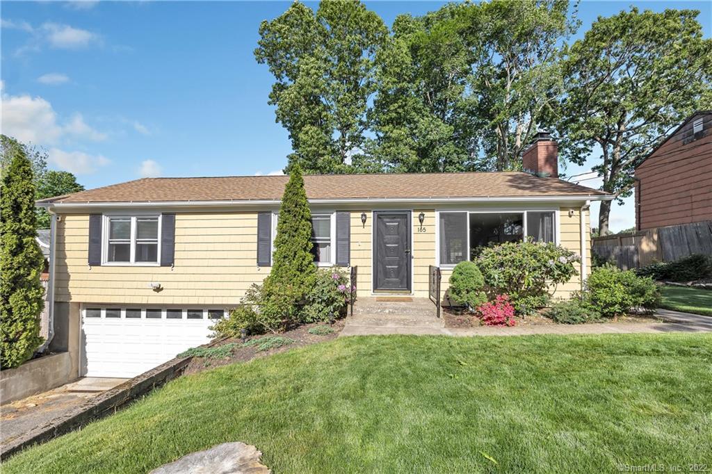 165 Dogwood Drive Bridgeport CT 06606