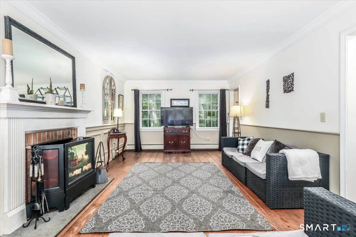 323 Upper Grassy Hill Road Woodbury CT 06798