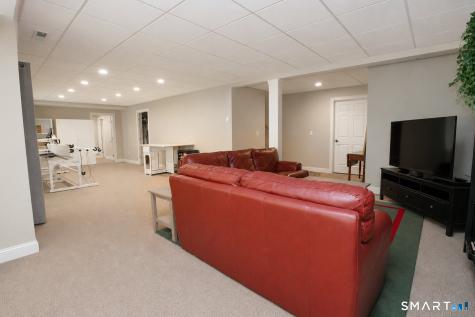 6 Ronan Way Simsbury CT 06070