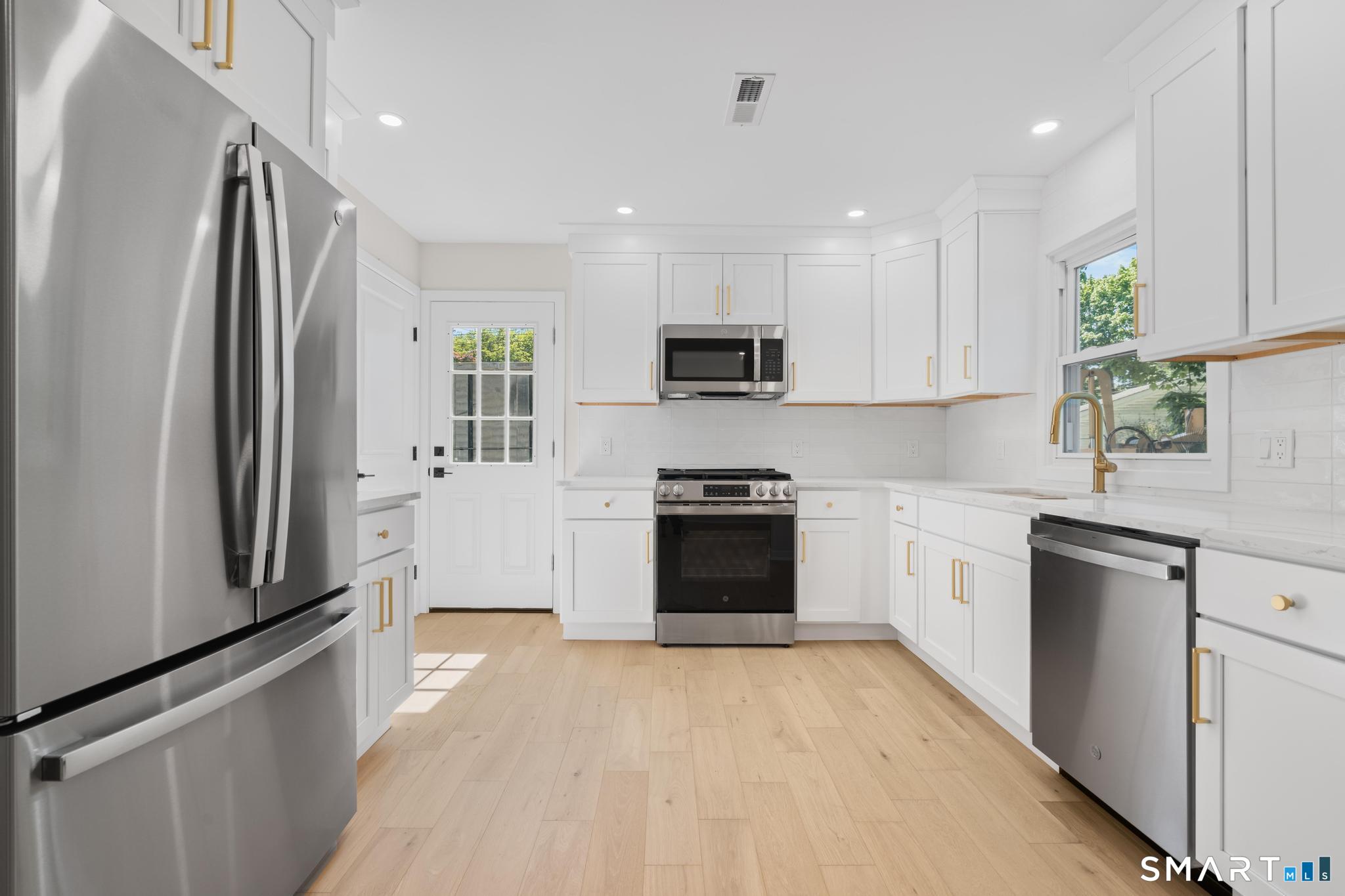 66 Northrop Road West Haven CT 06516