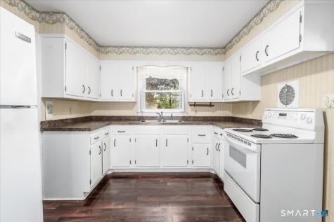 34 Valerie Lane Danbury CT 06811