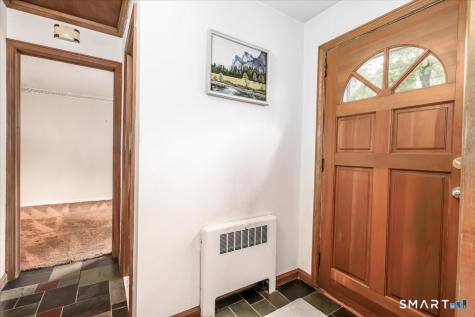 34 Valerie Lane Danbury CT 06811