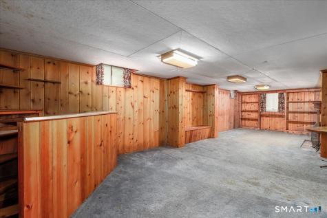 34 Valerie Lane Danbury CT 06811