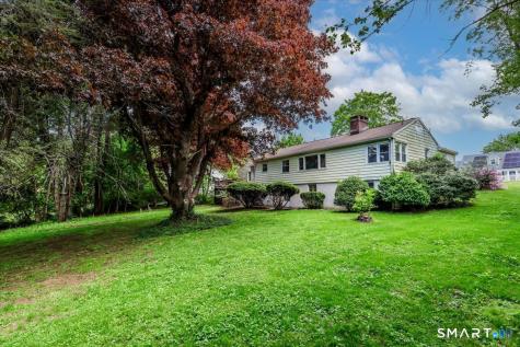 34 Valerie Lane Danbury CT 06811