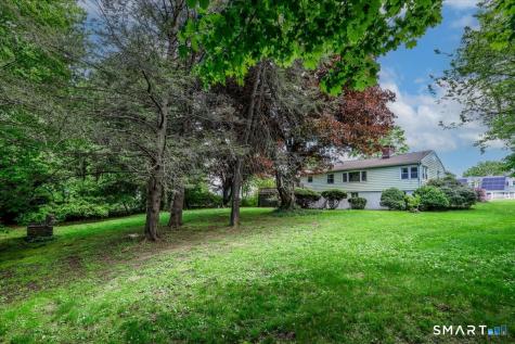 34 Valerie Lane Danbury CT 06811